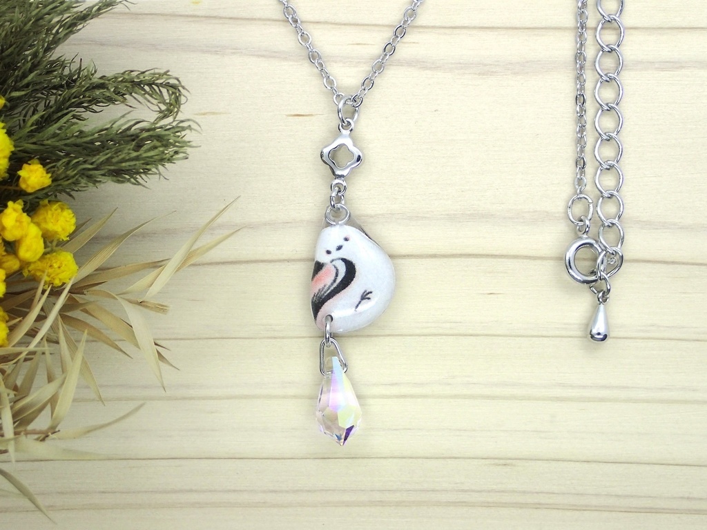 【ネックレス】ふりむきシマエナガ