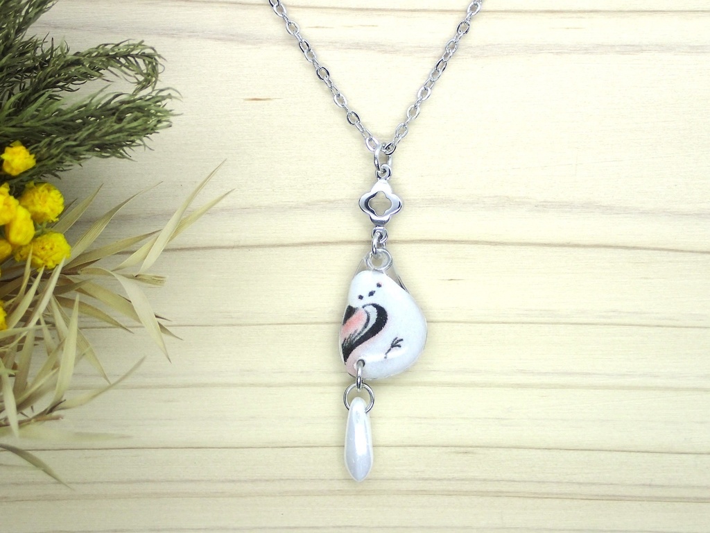 【ネックレス】ふりむきシマエナガ