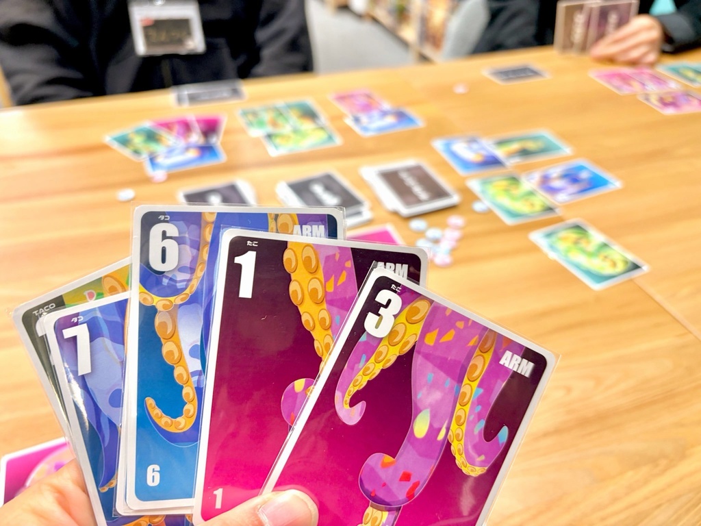 Oct8 (オクトエイト)