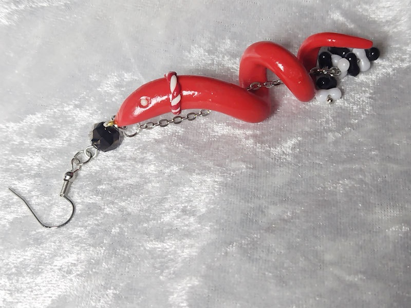 お祝いヘビ-まどろみ