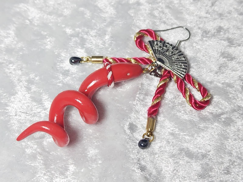 結び蛇-紅の願い