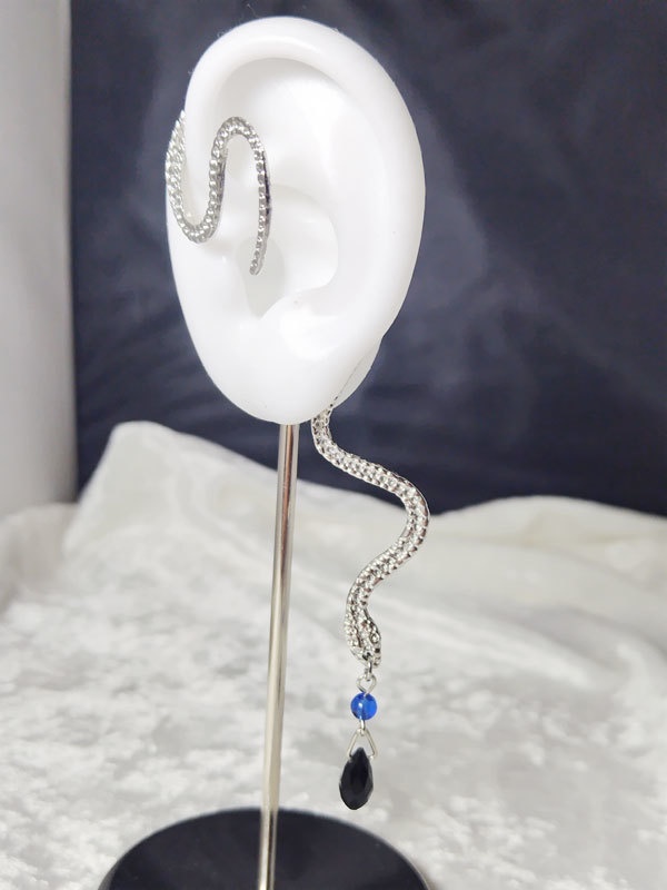 スネークイヤーフック