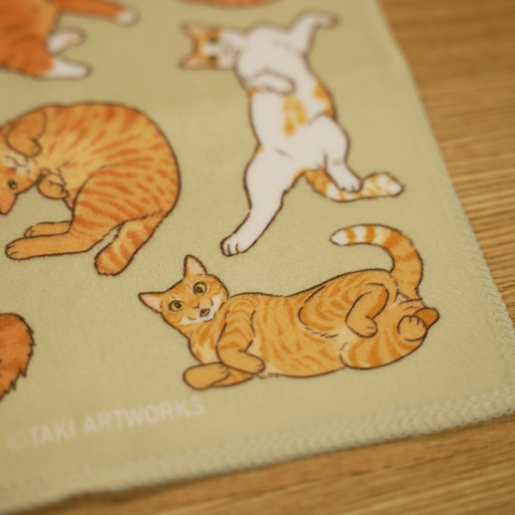 猫ざんまいハンドタオル