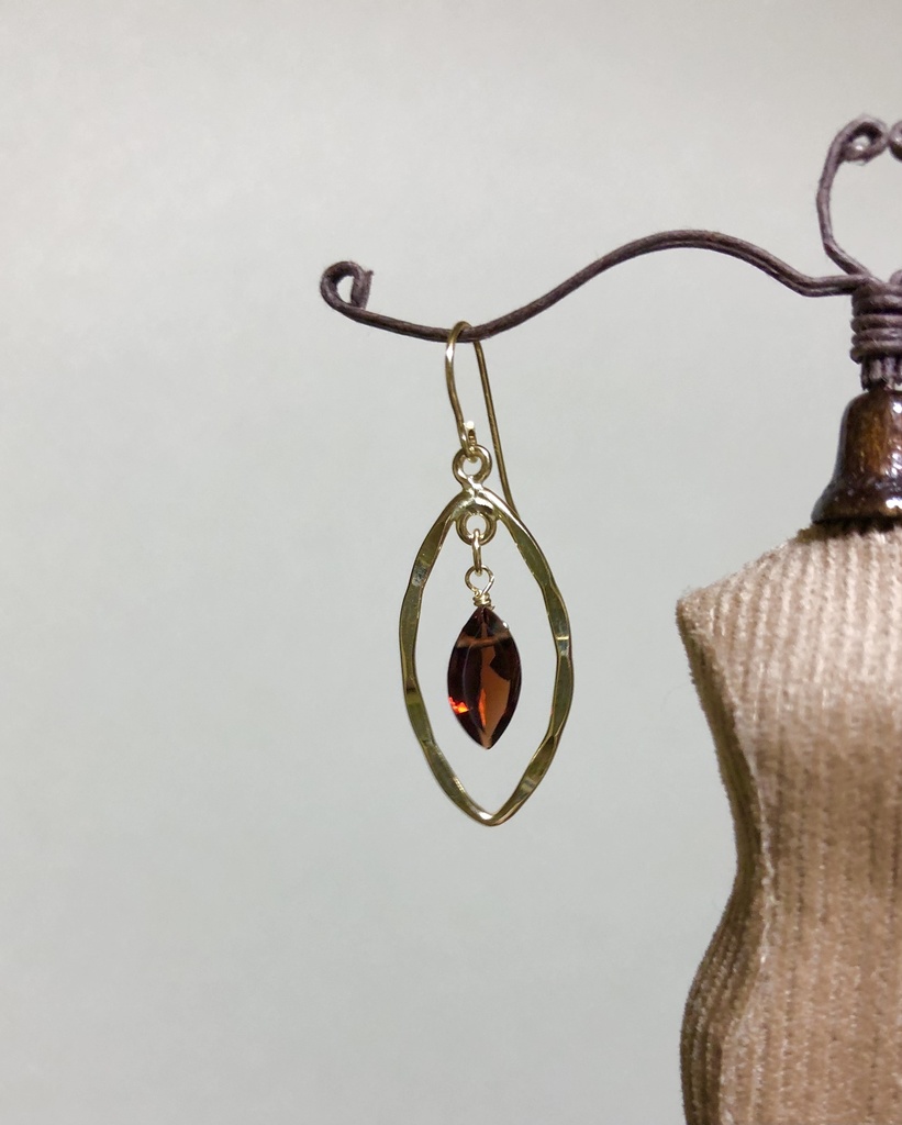 天然石 大倶利伽羅の竜のうろこピアス