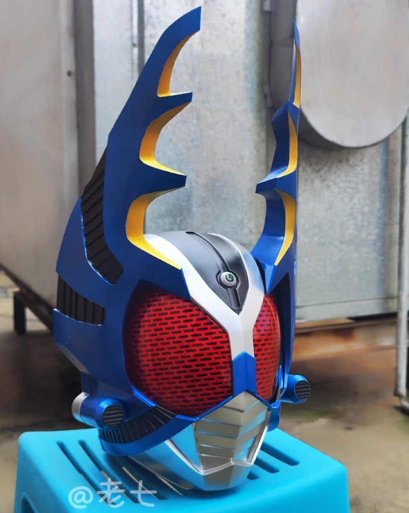 【美品 未使用】マスク アトラク コスプレ 仮面ライダー 1/1プロップ