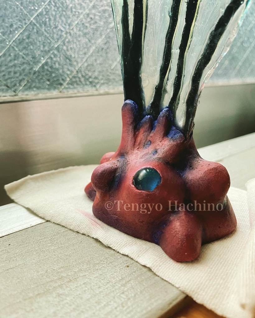 旧友の翅"Old Friends Turned  Into  Black Wings"