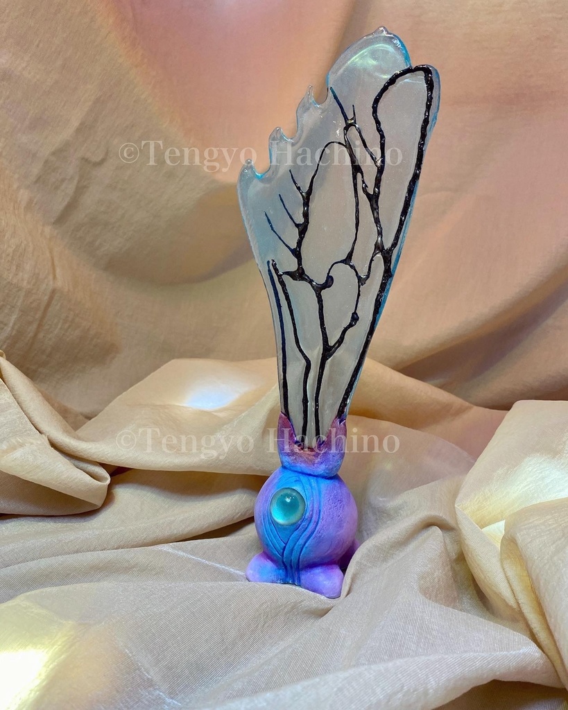 あの同僚の翅その1"My Colleagues Turned Into Black Wings Vol.1"