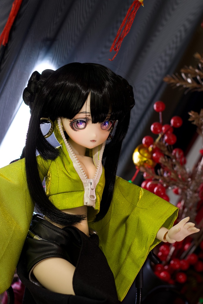 謎服