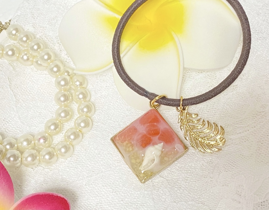 明るいカラー海のヘアゴム