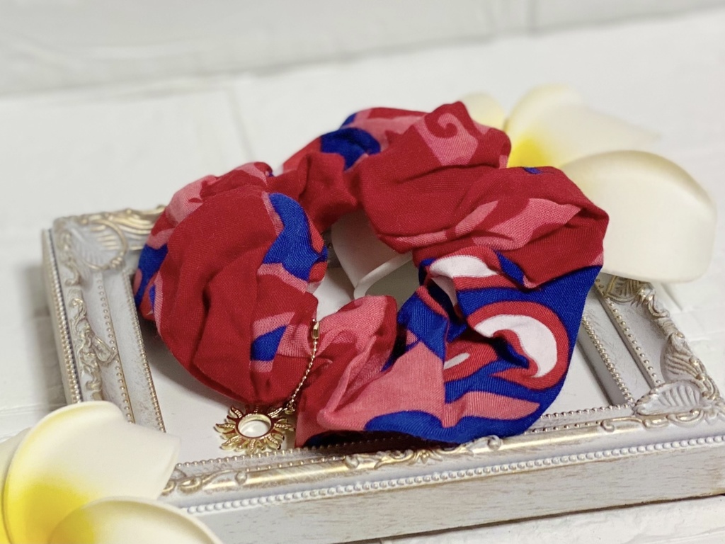 ハワイアン柄シュシュ