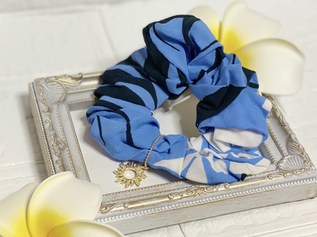 ハワイアン柄シュシュ