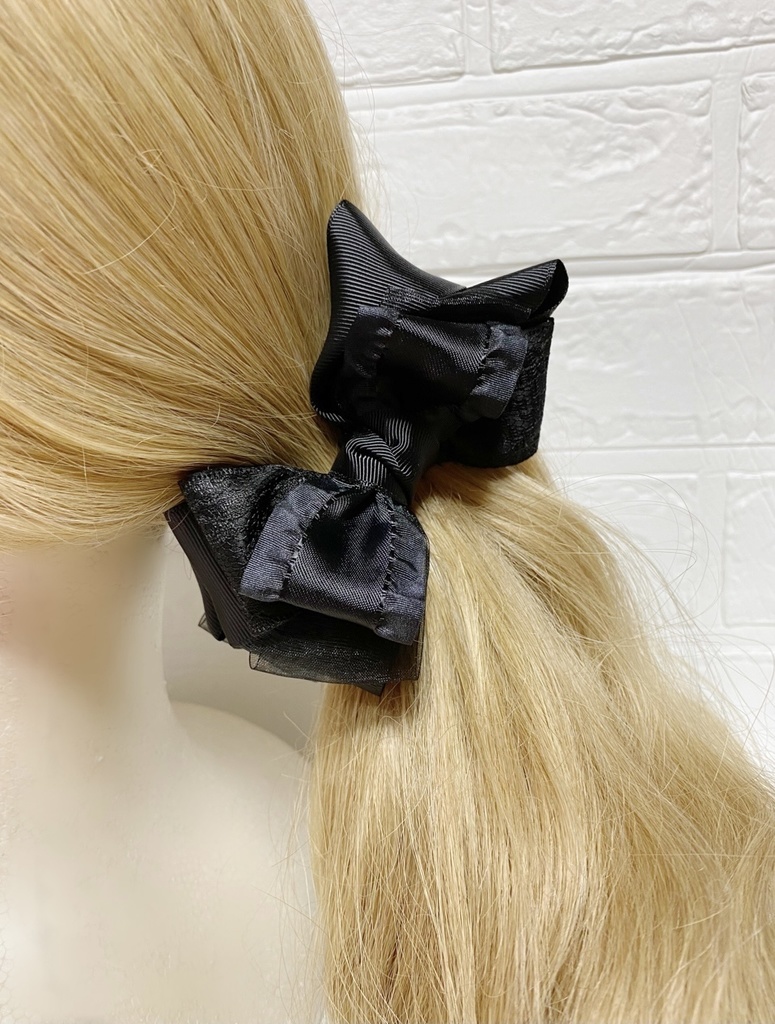 フリルリボンのふんわりバナナクリップ