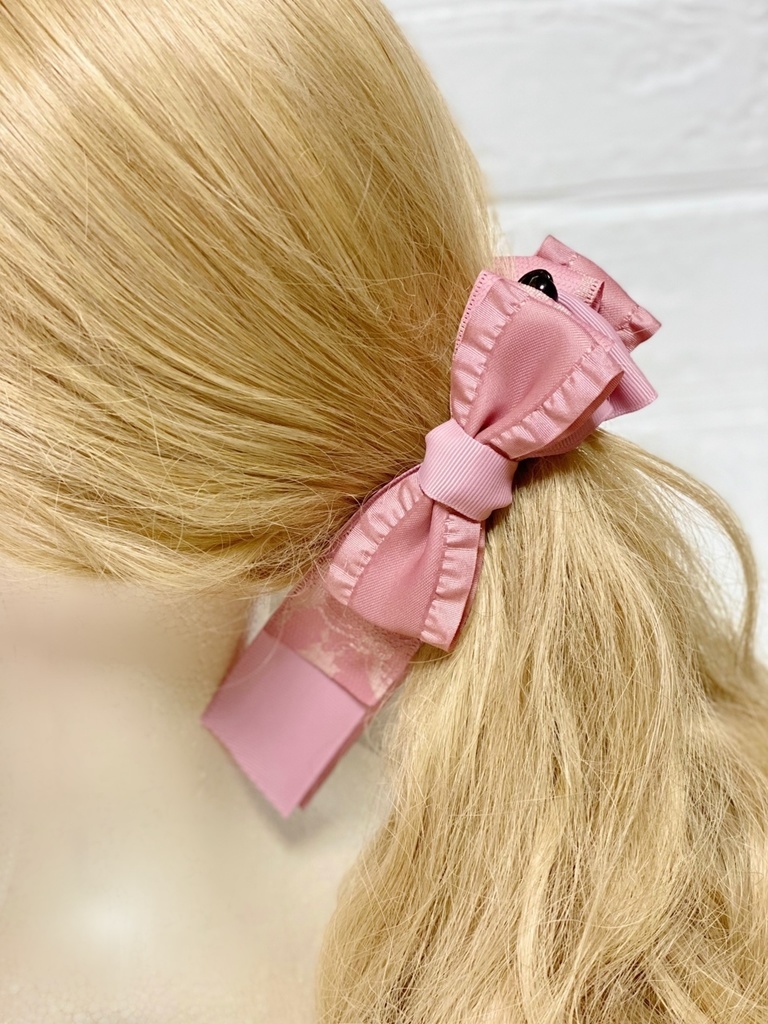 ピンクフリルのガーリーバナナクリップ