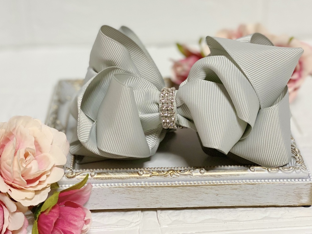 ボリュームリボンのバナナクリップ