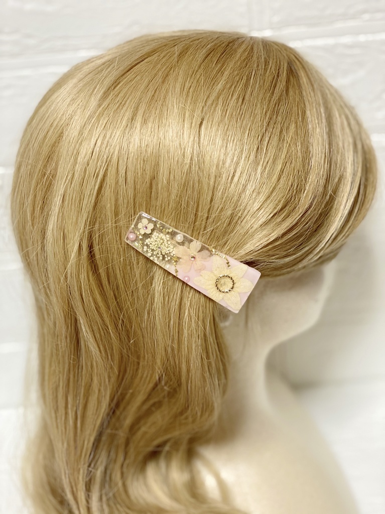 お花のキラキラレジンヘアクリップ