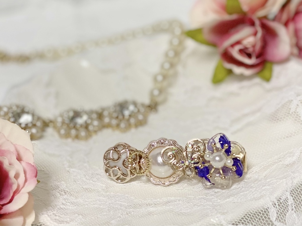 お花のキラキラレジンヘアクリップ