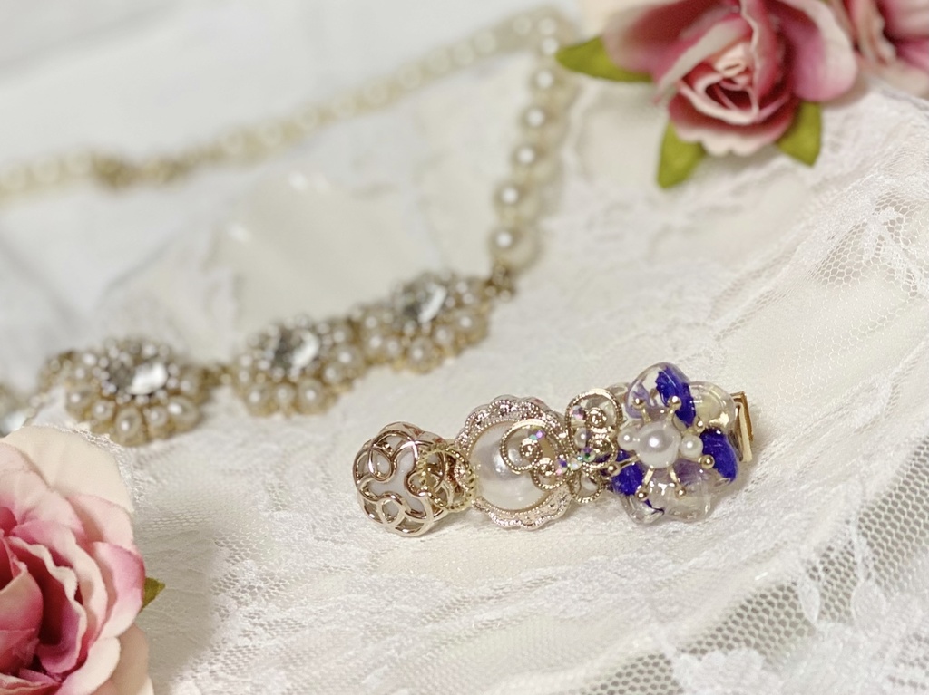 お花のキラキラレジンヘアクリップ