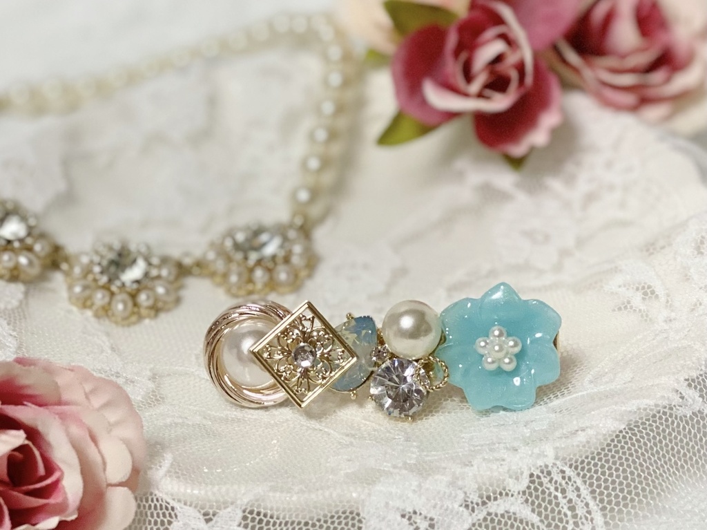 お花のキラキラレジンヘアクリップ