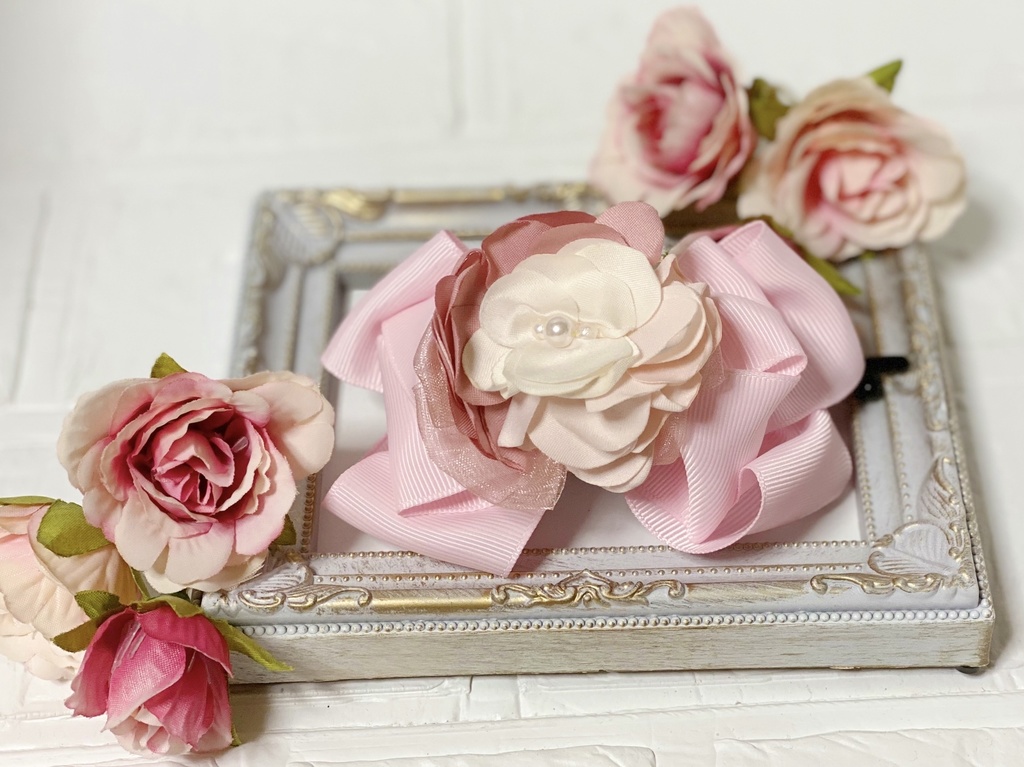 ふんわりお花のヘアクリップ