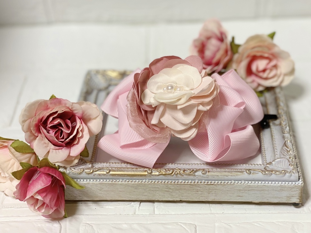 ふんわりお花のヘアクリップ