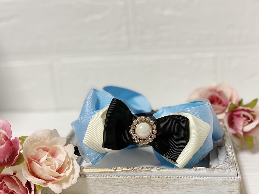 爽やかブルーのバナナクリップ