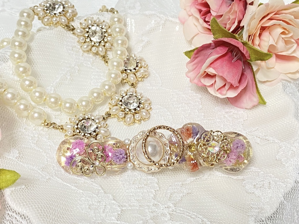 ハンドメイド／お花のヘアクリップ レジン - ヘアピン