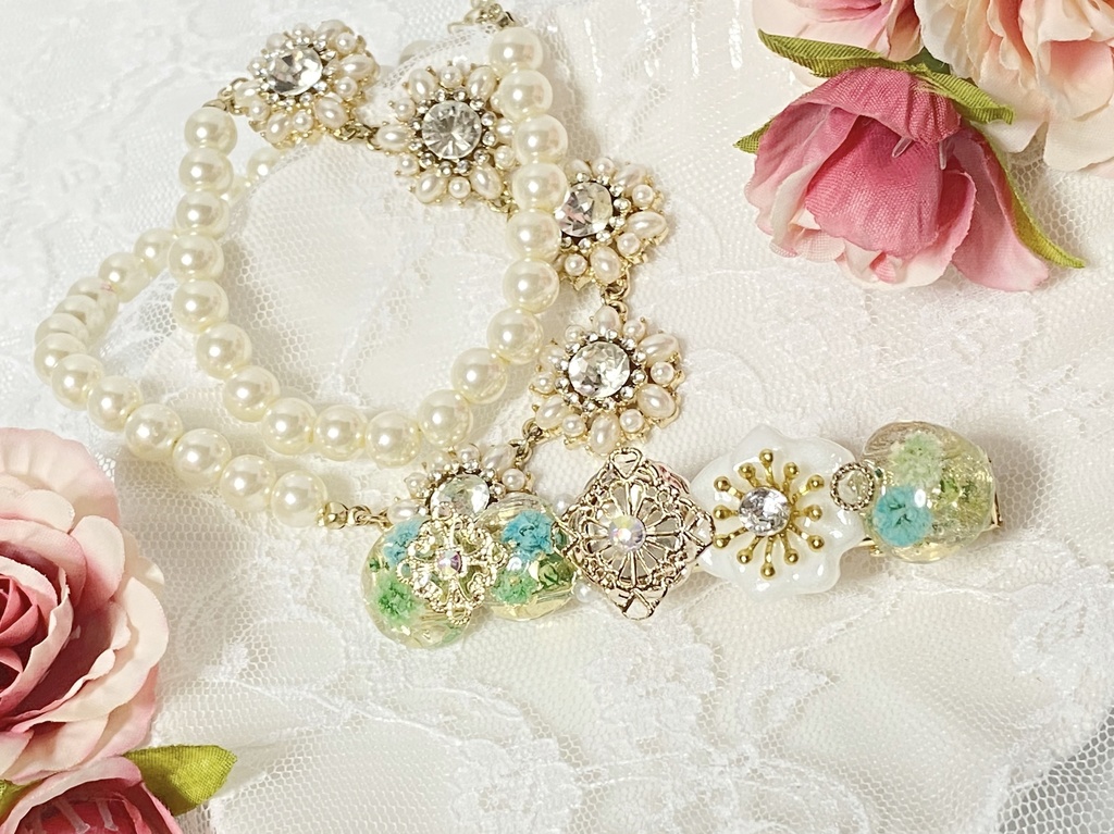 お花のキラキラレジンヘアクリップ※グリーン※ブルー