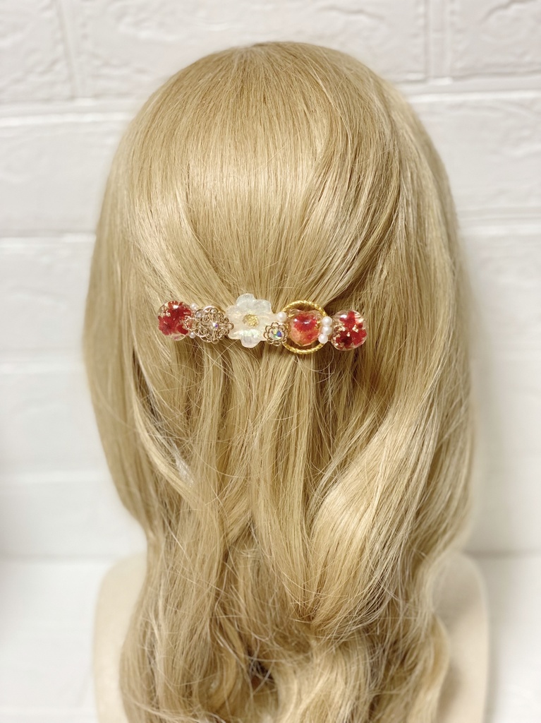 お花のキラキラレジンヘアクリップ※レッド