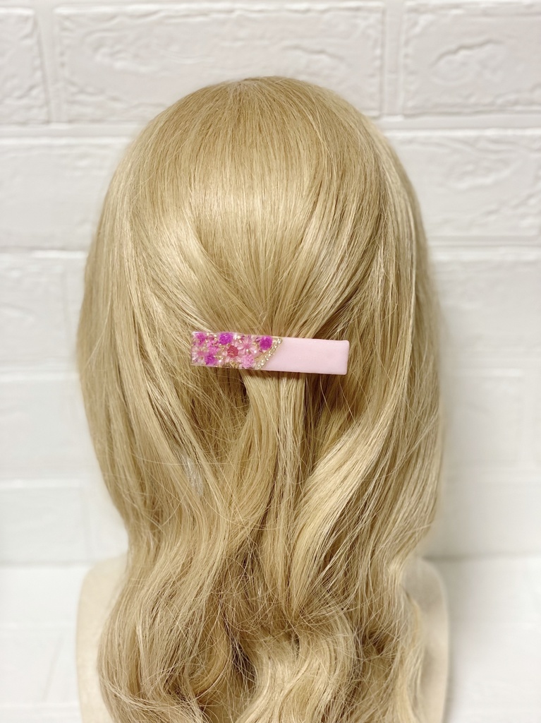 お花のキラキラレジンヘアクリップ