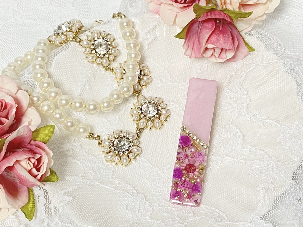 お花のキラキラレジンヘアクリップ