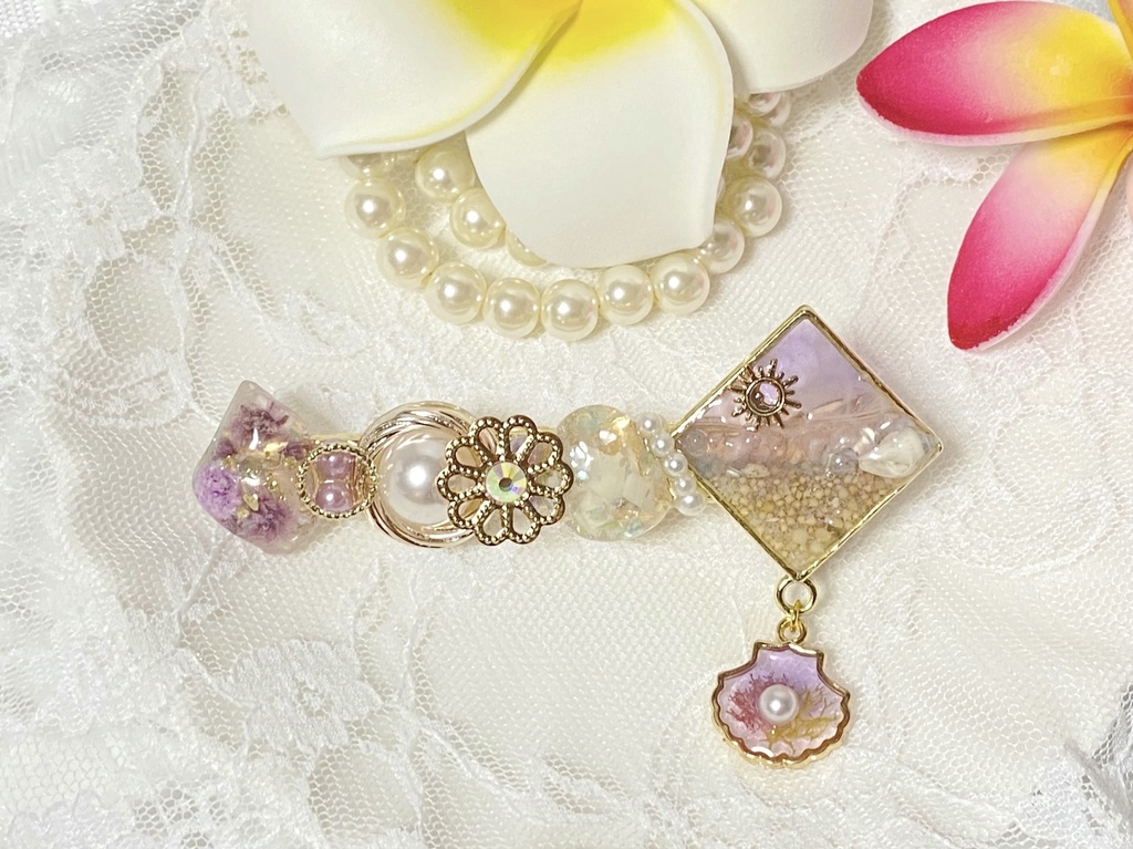 超特価sale開催！】 handmade お花型 ピンク系 金箔 シンプル レジンヘアクリップ