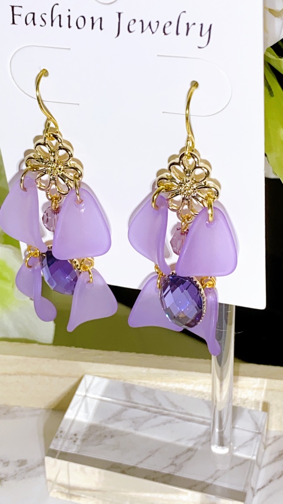 ポムフィオーレ イメージピアス