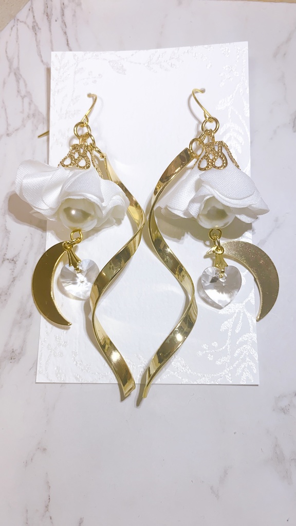 セーラースターズ 太陽系戦士 セーラークリスタルモチーフ スワロフスキーピアス