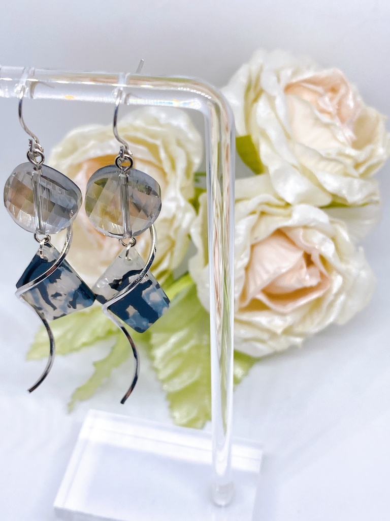 呪術廻戦 伏黒恵 モチーフピアス