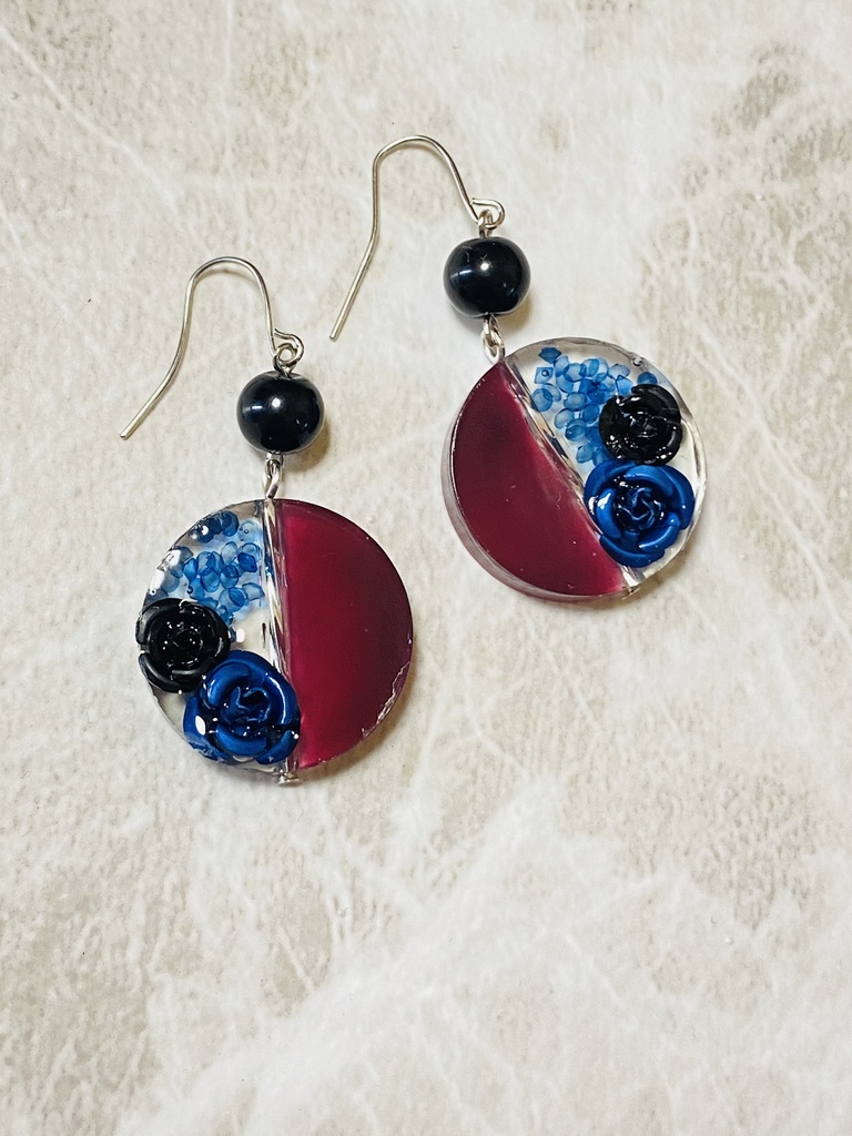 ウマ娘プリティダービー ライスシャワー モチーフピアスorイヤリング 2種類