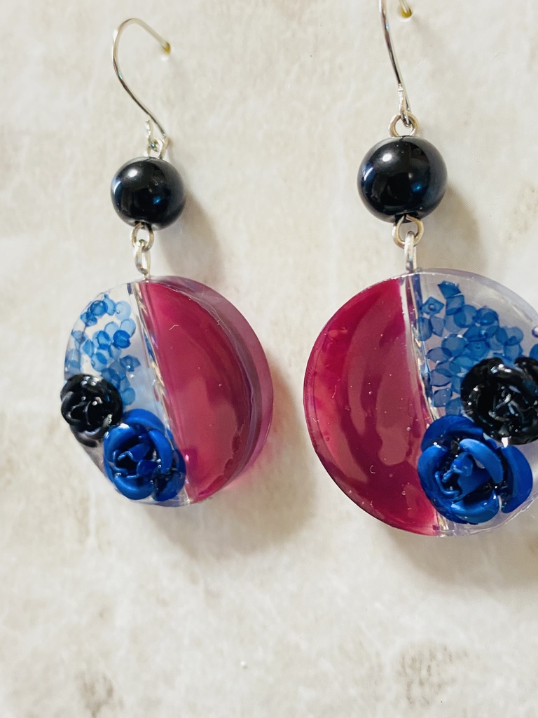 ウマ娘プリティダービー ライスシャワー モチーフピアスorイヤリング 2種類