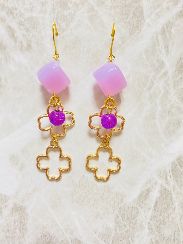 ウマ娘プリティダービー スペシャルウィーク モチーフピアスorイヤリング