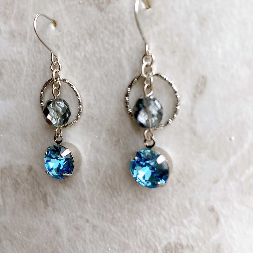 呪術廻戦 最強コンビ 五条悟&夏油傑 スワロフスキー使用 モチーフピアスorイヤリング