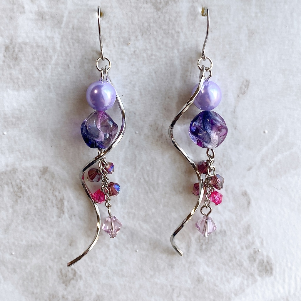 VTuberにじさんじ 不破湊 モチーフピアスorイヤリング