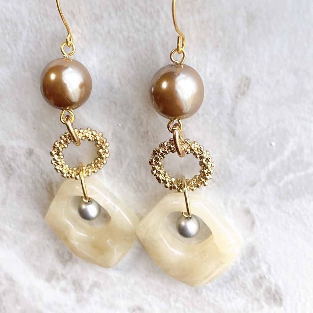 VTuberにじさんじ 叶 モチーフピアスorイヤリング