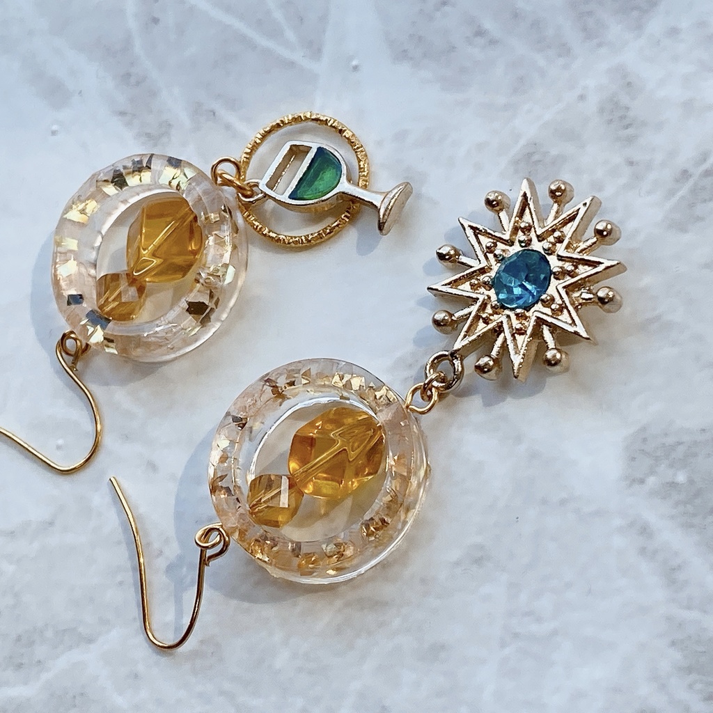 名探偵コナン 緋色組 モチーフピアスorイヤリング