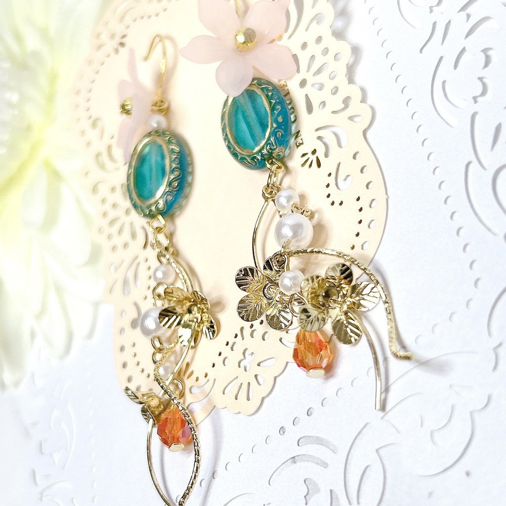 原神 ニィロウ モチーフピアスorイヤリング