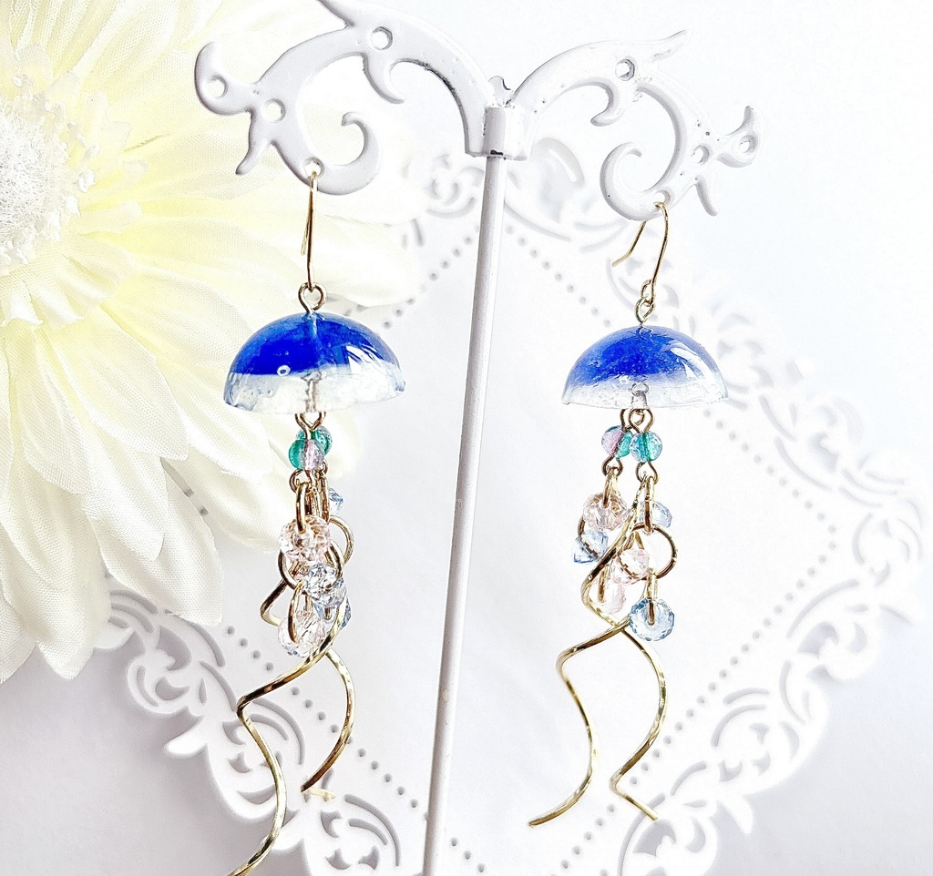 原神 珊瑚宮心海 海月 モチーフピアスorイヤリング 2種類