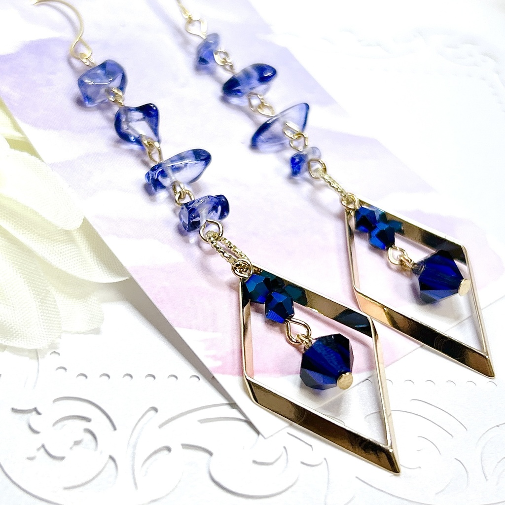 原神 ダインスレイヴ モチーフピアスorイヤリング