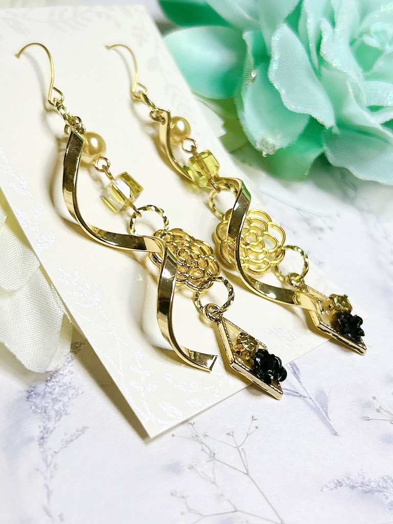 原神 ナヴィア モチーフピアスorイヤリング