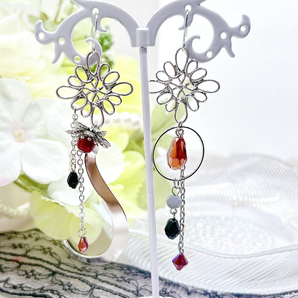 原神 アルレッキーノ-召使- モチーフピアスorイヤリング 神ノ叡智19頒布品