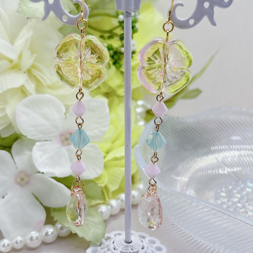 鬼滅の刃 甘露寺蜜璃 モチーフピアスorイヤリング