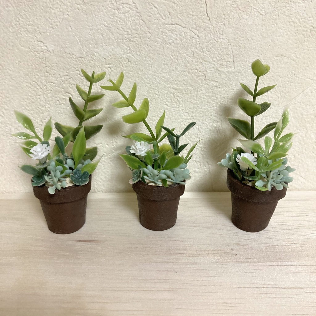 ミニチュア雑貨 鉢植えB