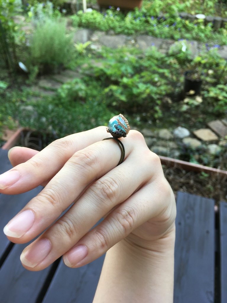 『壊れかけた いのりの指輪』