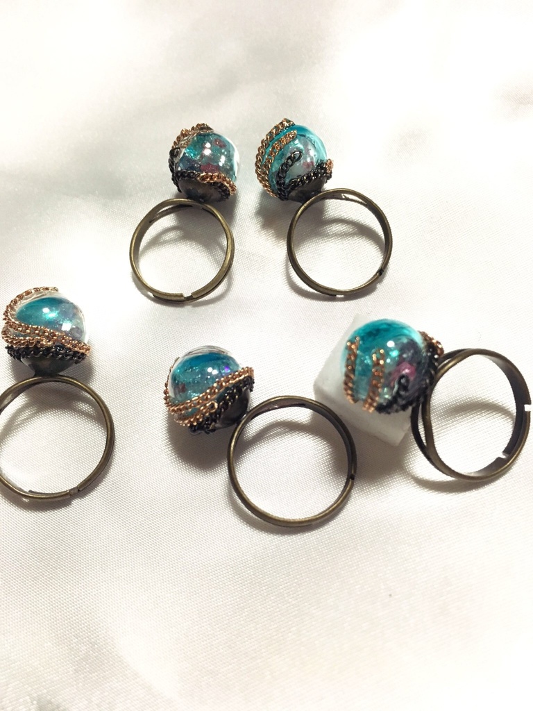 『壊れかけた いのりの指輪』